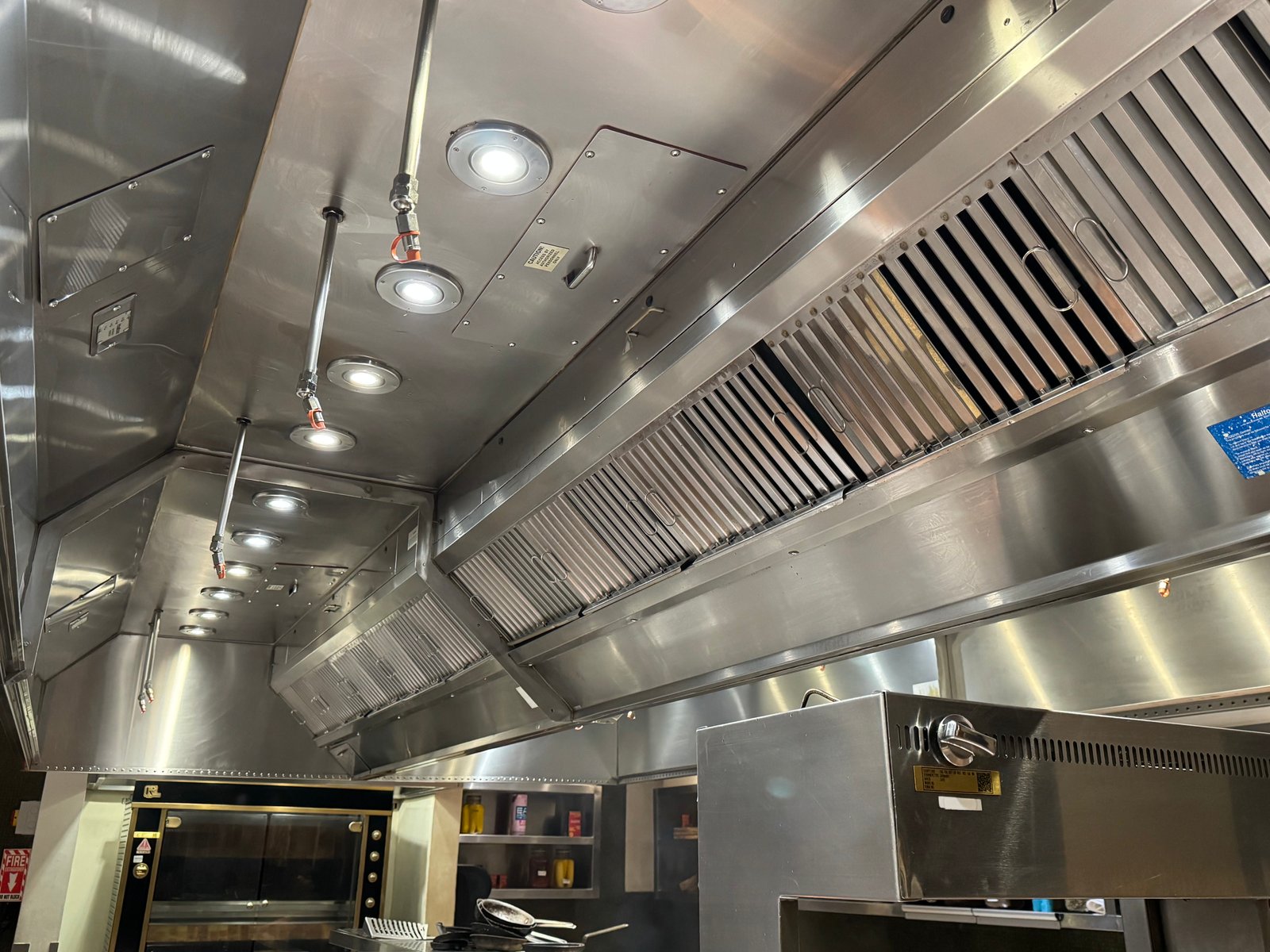 Kitchen Ventilation project photo 2